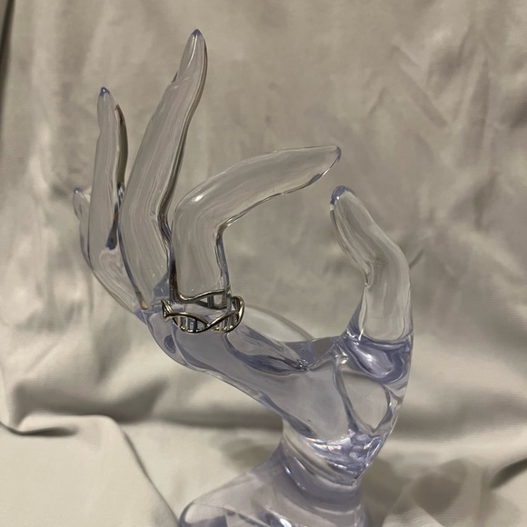 Ring ❤️‍🔥 - Picture 4 of 4